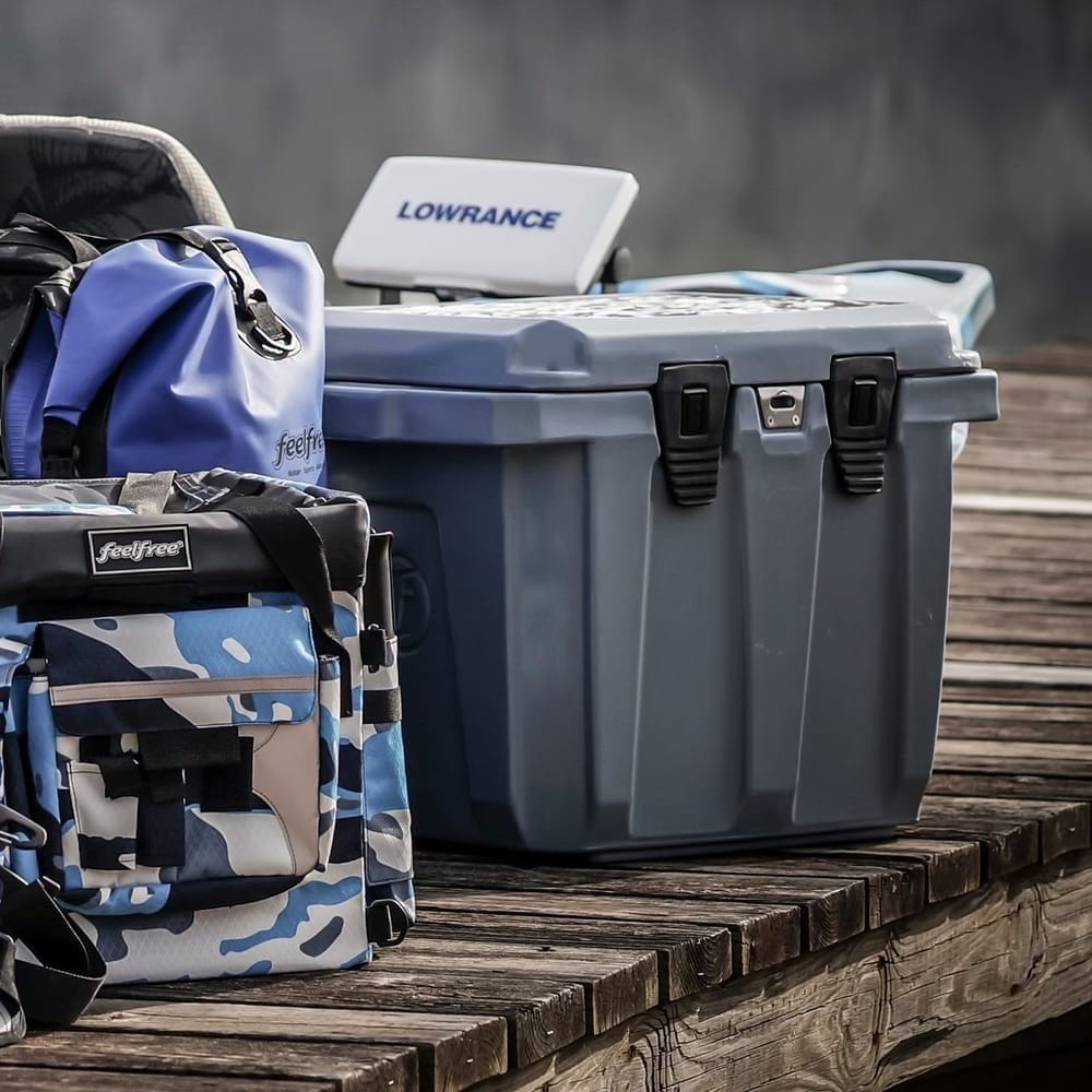 ถังน้ำแข็งเกรดพรีเมี่ยม FEELFREE ขนาด 45 ลิตร สี BLUE CAMO